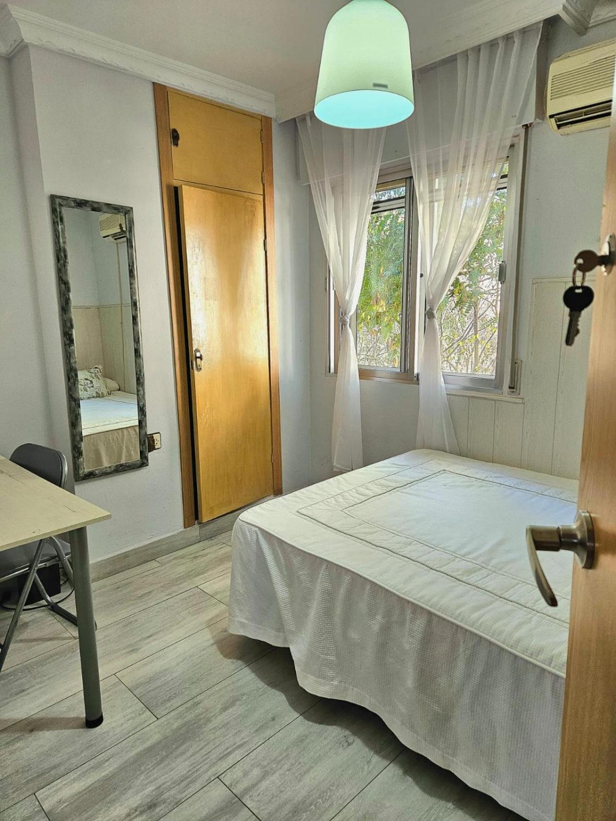 Habitacion Privada A 15 Min De La Playa/Piso Ξενοδοχείο Ουέλβα Εξωτερικό φωτογραφία