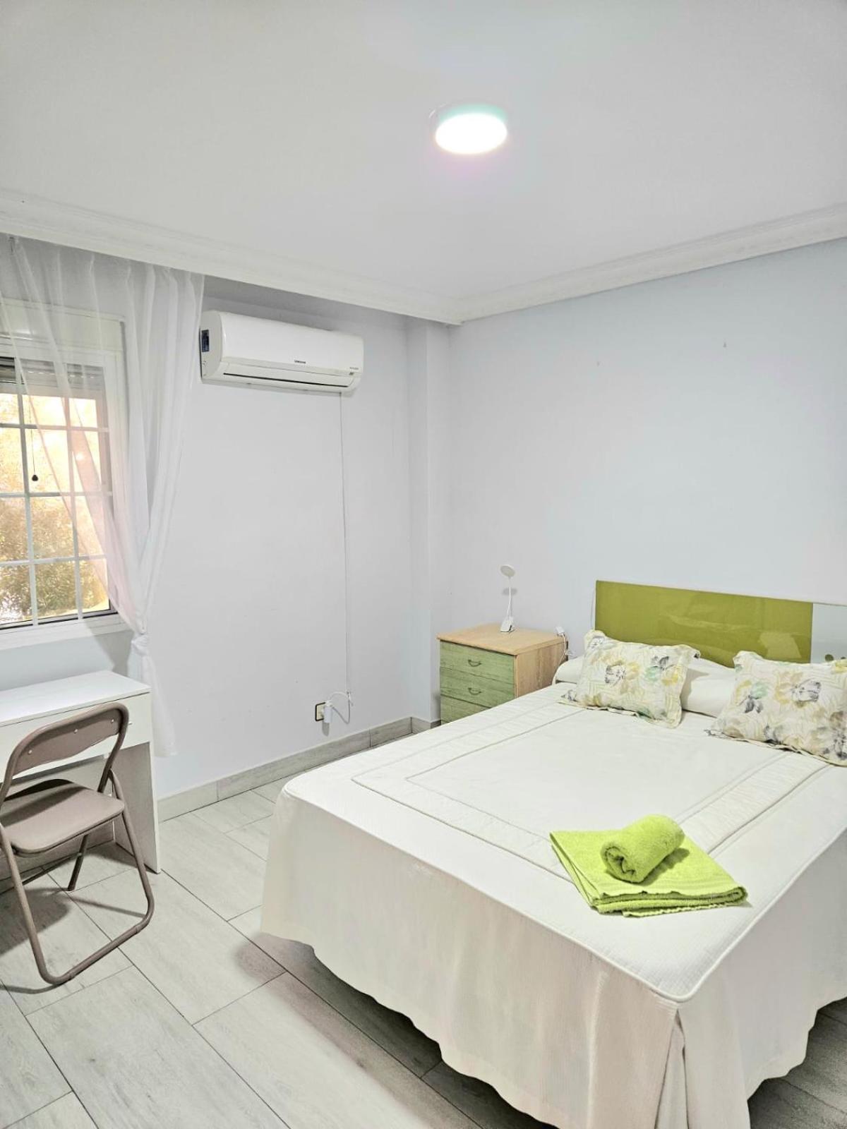Habitacion Privada A 15 Min De La Playa/Piso Ξενοδοχείο Ουέλβα Εξωτερικό φωτογραφία