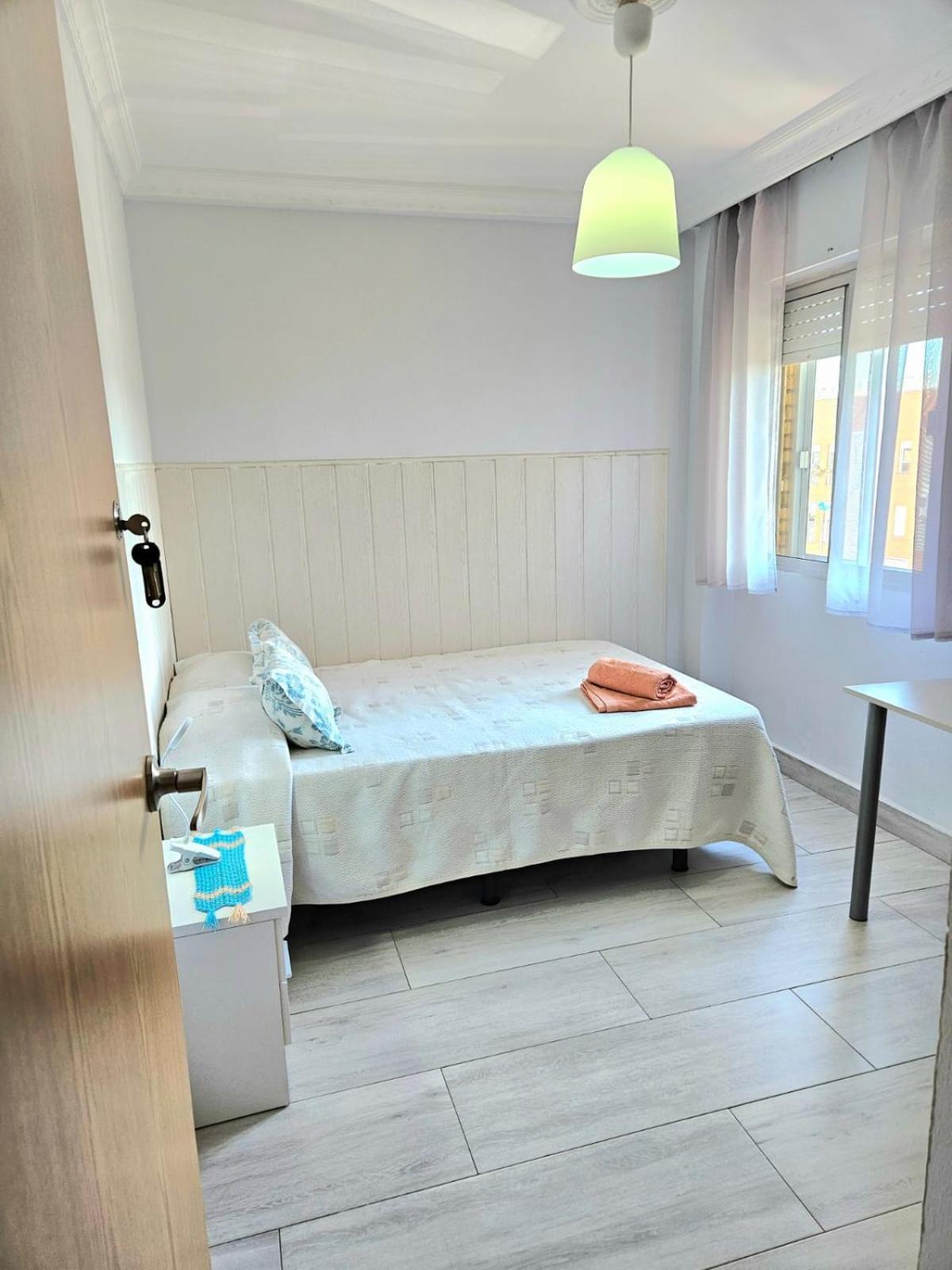 Habitacion Privada A 15 Min De La Playa/Piso Ξενοδοχείο Ουέλβα Εξωτερικό φωτογραφία